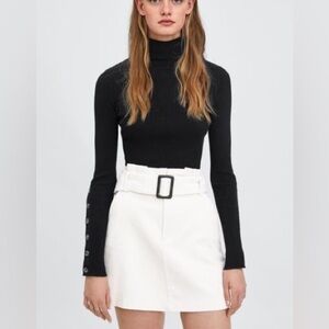 Women’s Zara TRF paper bag cream corduroy belted mini skirt size‎ medium